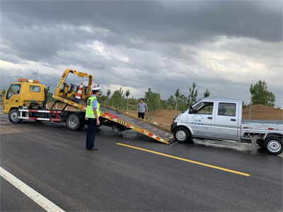 万山特区高速公路救援